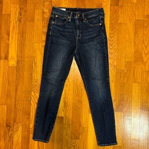 EUC Gap True Skinny High Rise